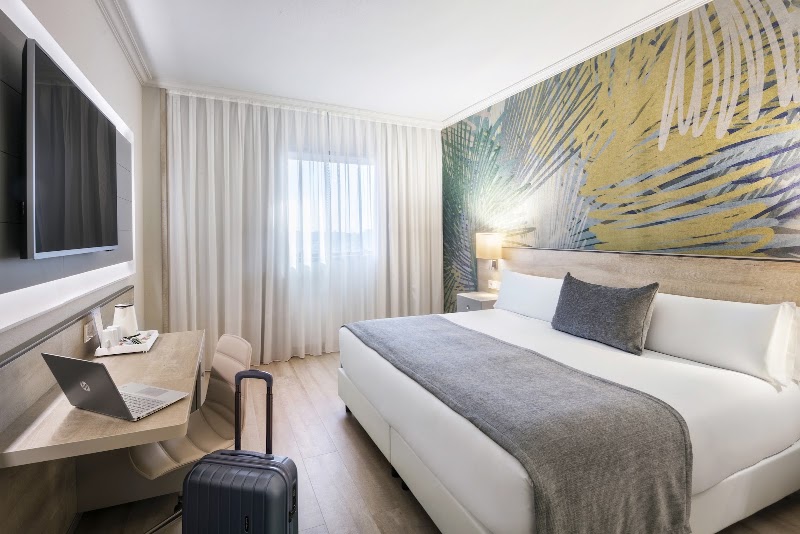 Sallés Hotel Ciutat del Prat - Sallés Hotel Ciutat del Prat Avinguda del Remolar, 46, 08820 El Prat de Llobregat, Barcelona, Spain