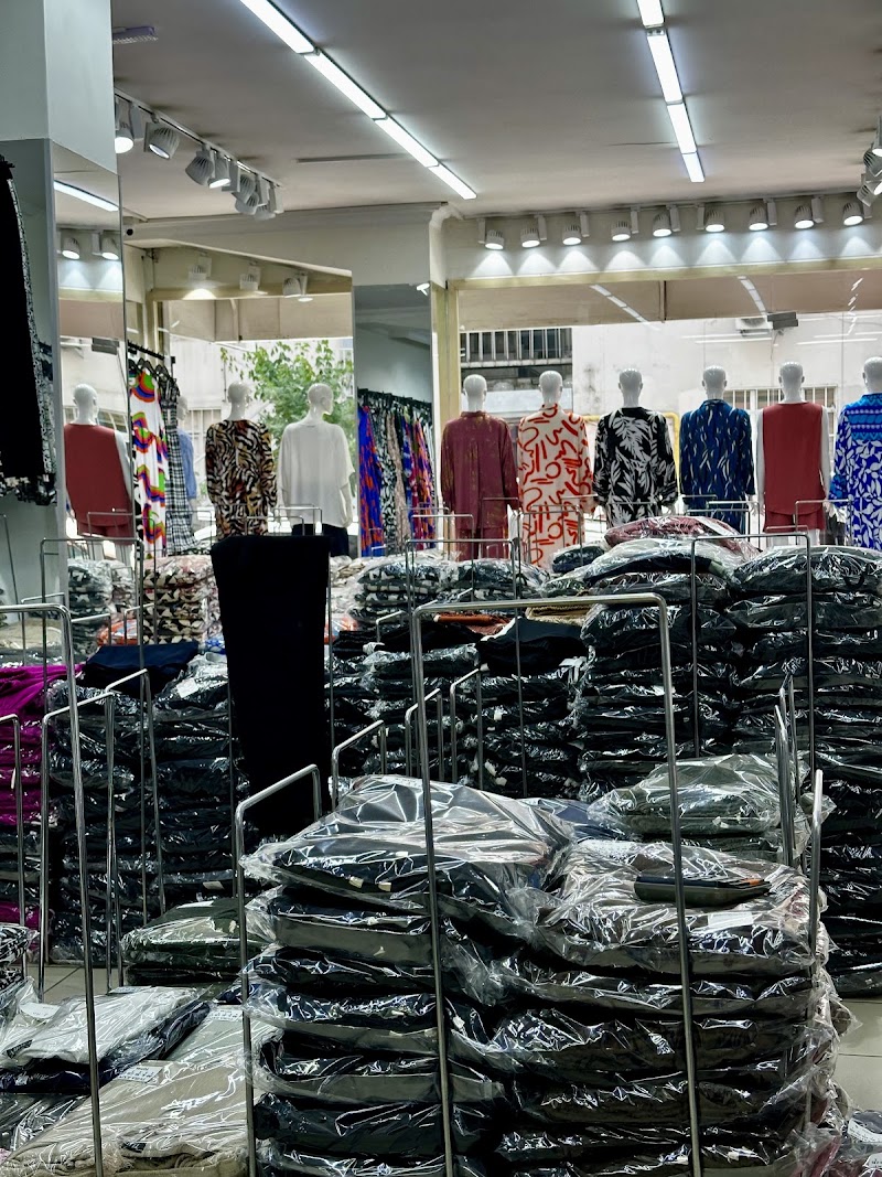 Güngören Tekstil Piyasası - Güngören Tekstil Piyasası, Merkez, Pertev Paşa Sk. No:22, 34164 Güngören/İstanbul, Türkiye