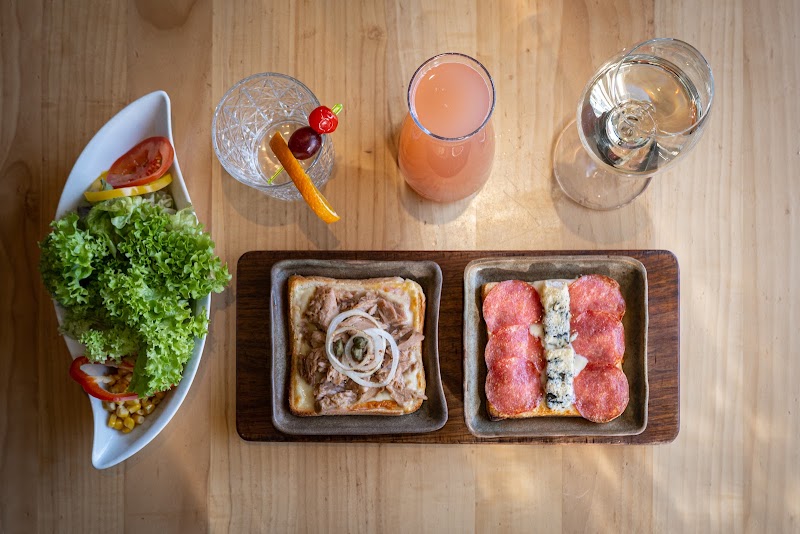 Café Sailer - Café Sailer Fischerhäuslweg 14, 6020 Innsbruck, Austria