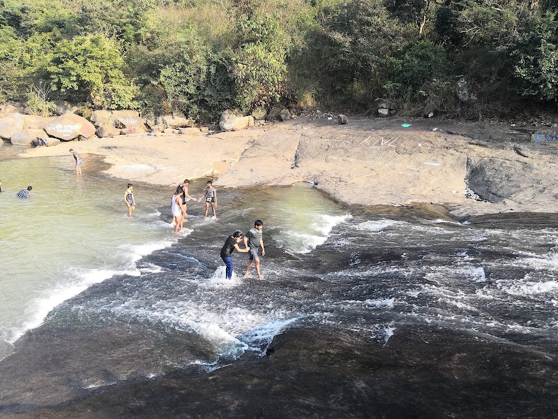 Chaparai Water Cascade - Chaparai Water Cascade, 7QRX+W3M, Way to, mandalam, Araku Valley, Dumbriguda, Andhra Pradesh 531151, India
