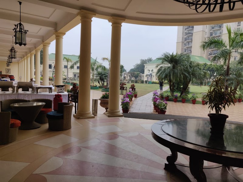 The City Club - The City Club, F38M+Q6M, Galleria Market, DLF Phase IV, Gurugram, Haryana 122009, India
