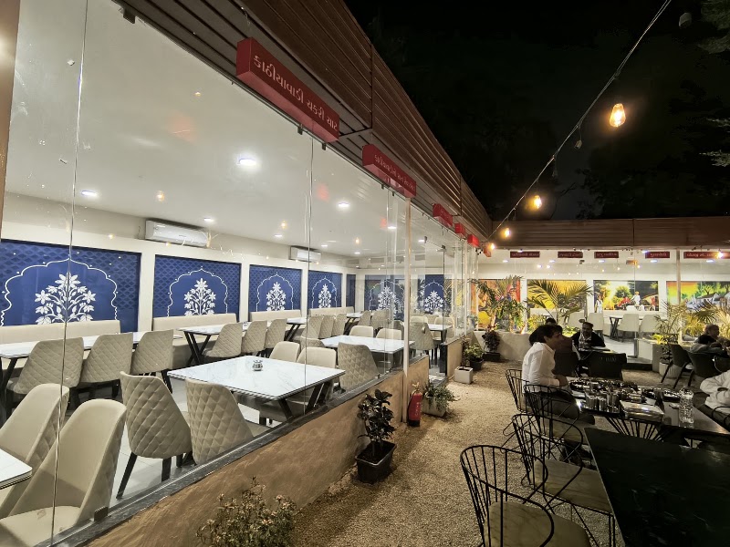 SHREE KHODIYAR KATHIYAWADI DHABA SINDHU BHAVAN - SHREE KHODIYAR KATHIYAWADI DHABA SINDHU BHAVAN, Sindhubhavan Rd, beside Minotti, PRL Colony, Bodakdev, Ahmedabad, Gujarat 380059, India
