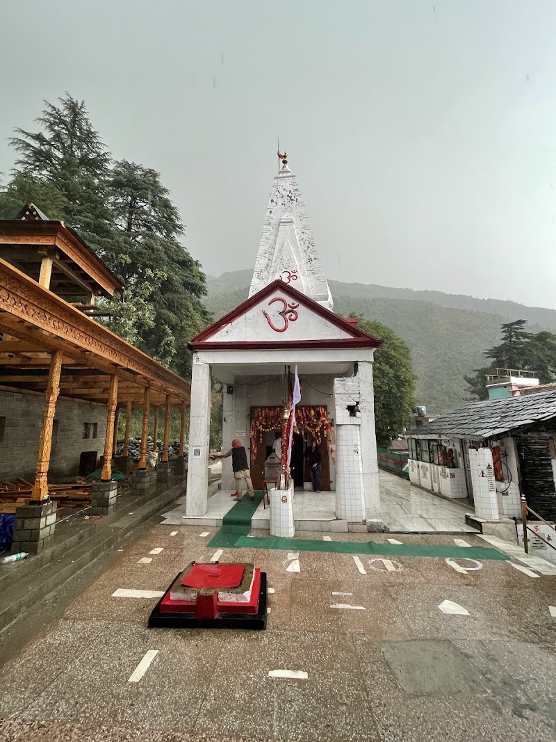 Bhagsu Nag Temple - Bhagsu Nag Temple 68VM+PQF, Manisha Rd, Bhagsu Nag, Dharamshala, Himachal Pradesh 176216, India