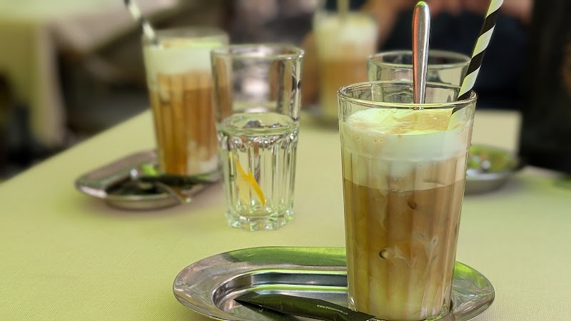Café de Paris - Café de Paris Marktgasse 14, 3800 Interlaken, Switzerland