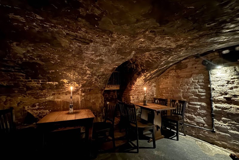 Gordon's Wine Bar - Gordon's Wine Bar 47 Villiers St, London WC2N 6NE, UK