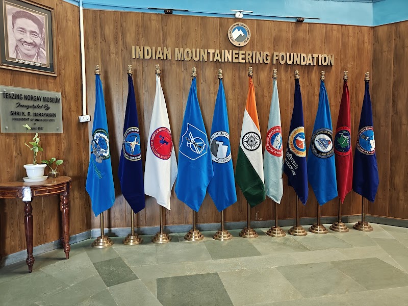 Indian Mountaineering Foundation - Indian Mountaineering Foundation H5J6+WWJ, 6, Benito Juarez Marg, South Campus, South Moti Bagh, New Delhi, Delhi 110021, India