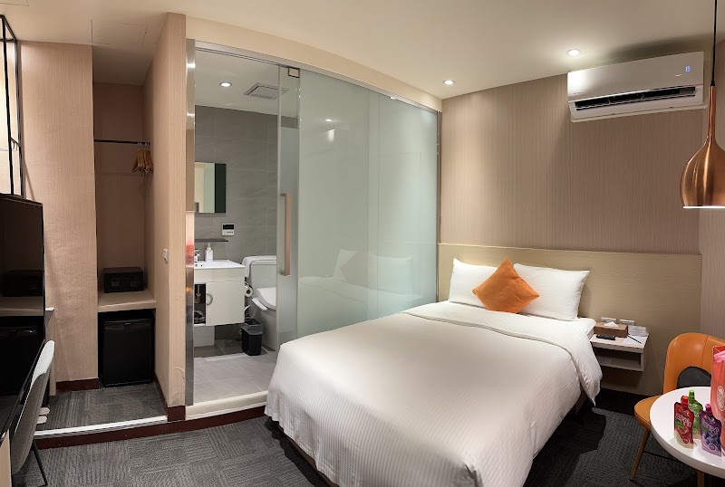 Via Hotel Taipei Station - Via Hotel Taipei Station No. 60號, Section 1, Chongqing S Rd, Guangfu Village, Zhongzheng District, Taipei City, Taiwan 100