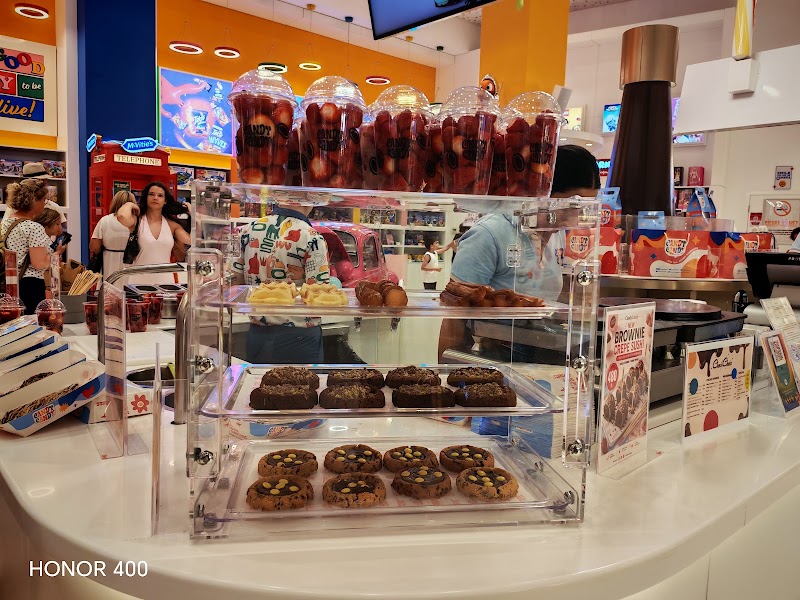 Land Of Legends Shopping Avenue - Land Of Legends Shopping Avenue, Kadriye Mahallesi No:1, Kadriye, Serik Cd 48-49, 07525 Serik/Antalya, Türkiye