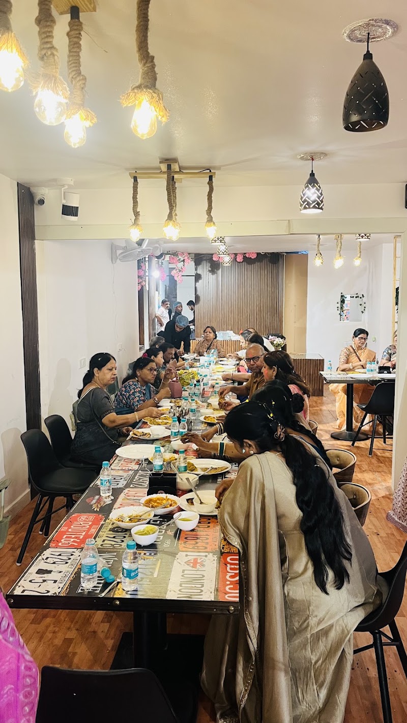 Cafyara | Restaurant in Prayagraj - Cafyara | Restaurant in Prayagraj opposite of Vinayaka vrindavan tower, Cafyara, Civil Lines, Prayagraj, Uttar Pradesh 211001, India