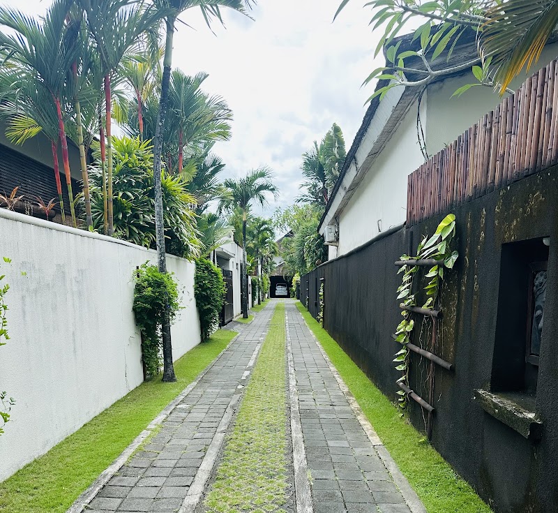 Villa Besar seminyak bali villas - Villa Besar seminyak bali villas Jl. Bumbak Dauh, Kerobokan, Kec. Kuta Utara, Kabupaten Badung, Bali 80361, Indonesia