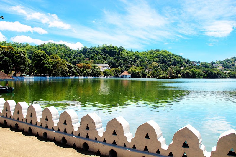 Kandy Lake - Kandy Lake, Kandy, Sri Lanka