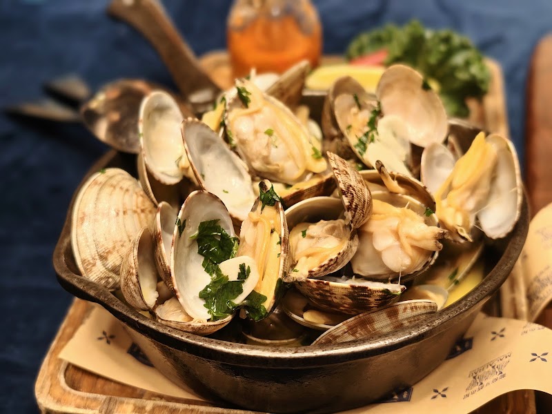 Vic’s Restaurante - Vic’s Restaurante Macao, 澳門孫逸仙大馬路澳門漁人碼頭 萊斯酒店地面層