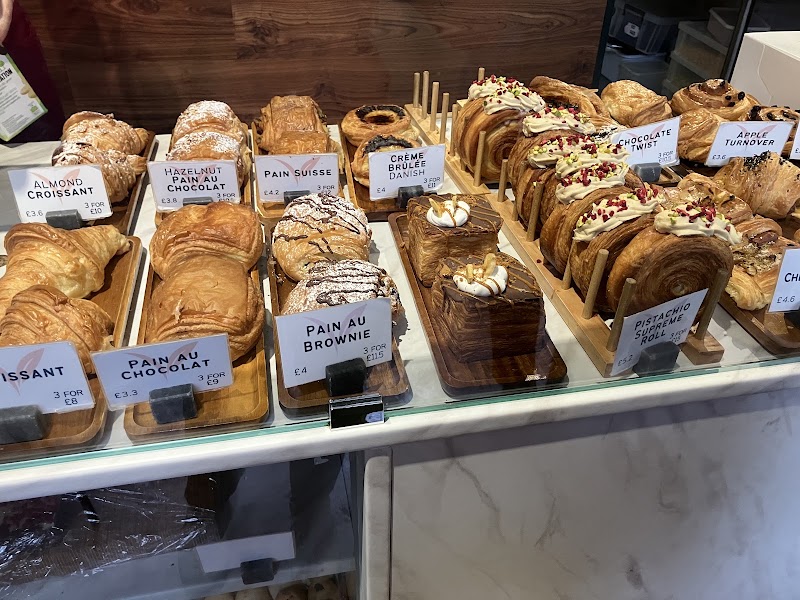 TheDorkyFrench vegan bakery - TheDorkyFrench vegan bakery 39 Parnie St, Glasgow G1 5RJ, UK
