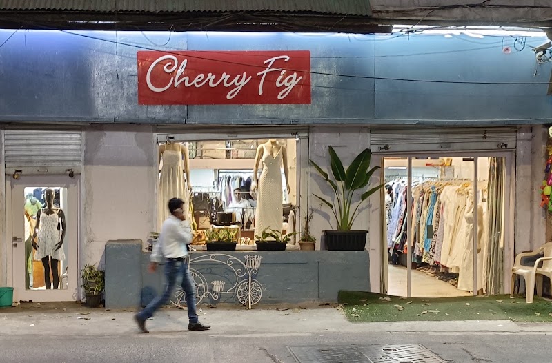 Cherry fig - Cherry fig opposite Greener leaf cage, Dr Ambedkar Rd, Pali Village, Bandra West, Mumbai, Maharashtra 400050, India