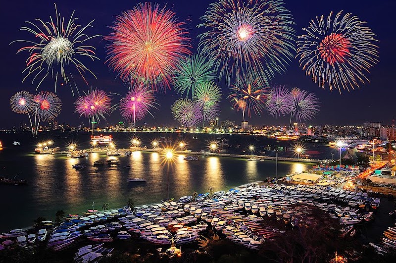 Pattaya Beach - Pattaya Beach ล็อก 88 เตียงผ้าใบชายหาดพัทยา ล็อก 88 Muang Pattaya, Amphoe Bang Lamung, Chang Wat Chon Buri 20150, Thailand