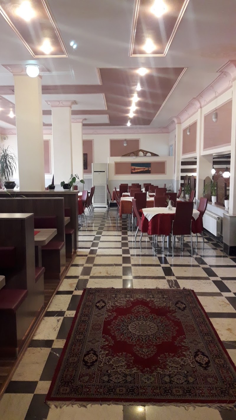 Park Hotel - Park Hotel, Zanjan Province, Zanjan, تقاطع خیابان امام و فدائیان اسلام، خیابان امام خمینی (ره)، MF8V+HC5, Iran
