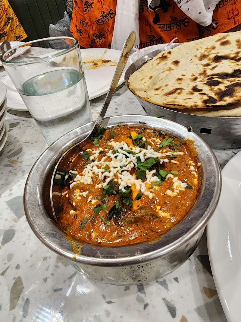 Gokul Ras - Gokul Ras 26, Jawahar Marg, Bhagsipura, Patni Bazar, Kamri Marg, Ujjain, Madhya Pradesh 456006, India