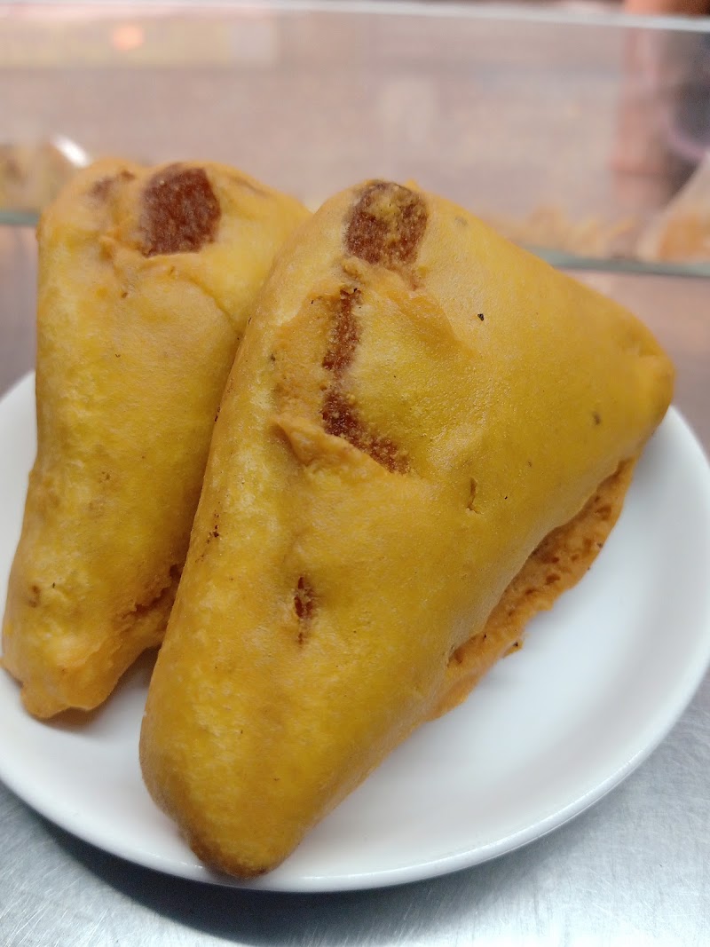 Street Food Suman Vilas Namkeen and Sweets - Street Food Suman Vilas Namkeen and Sweets Ummed Chowk, Gulab Sagar, Jodhpur, Rajasthan 342001, India