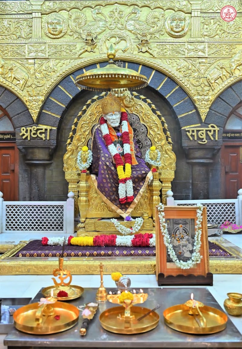 Sai temple Gate No. 4 - Sai temple Gate No. 4, QF8G+CF5, Mauli Nagar, Shirdi, Maharashtra 423109, India
