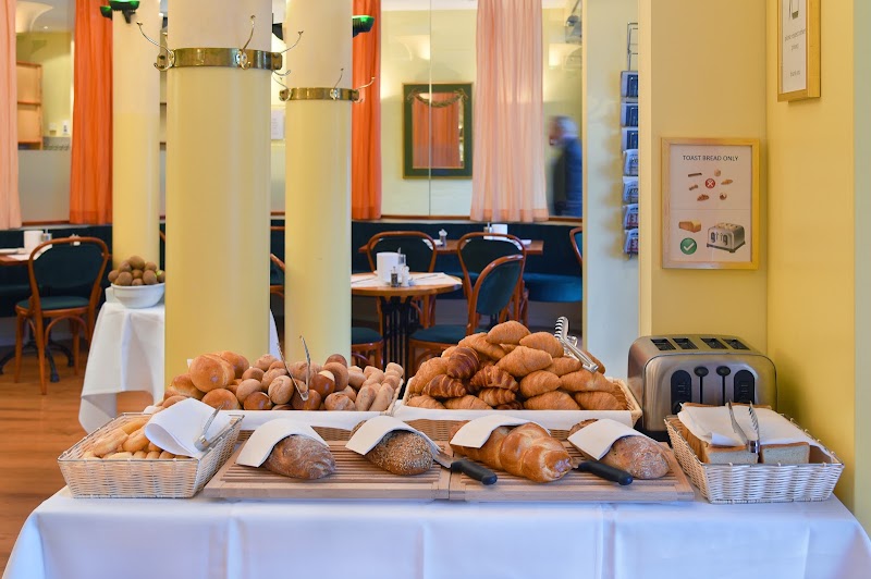 Altstadt Hotel Krone Luzern - Altstadt Hotel Krone Luzern Weinmarkt 12, 6004 Luzern, Switzerland
