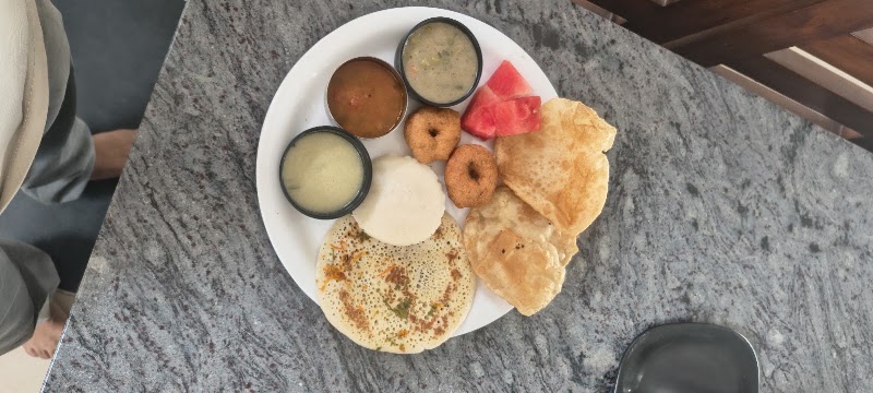 New Mysore Cafe - New Mysore Cafe Mysuru - Ooty Rd, next to RMC Main Gate, Bandipalya, Mysuru, Kadakola, Karnataka 570025, India