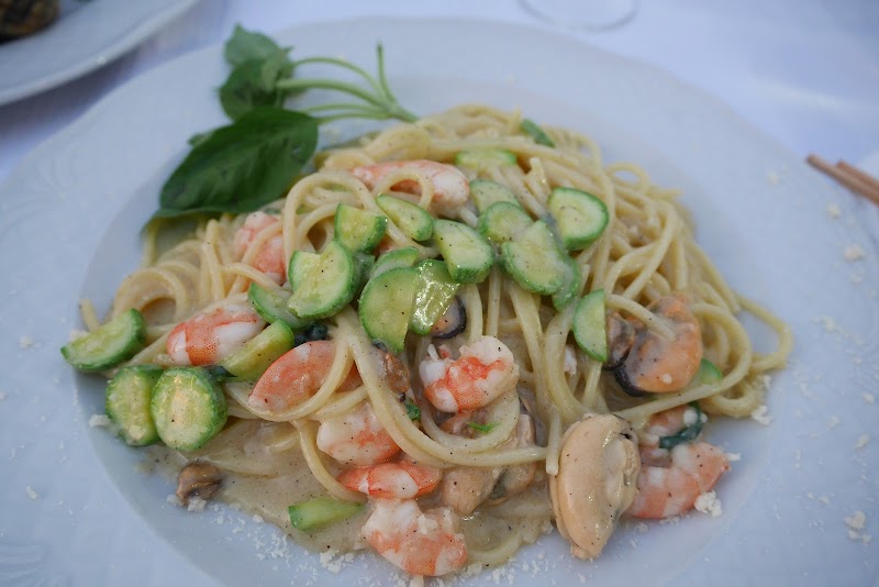 'O Tabaccaro - 'O Tabaccaro, Piazzetta Marinari, 80132 Napoli NA, Italy