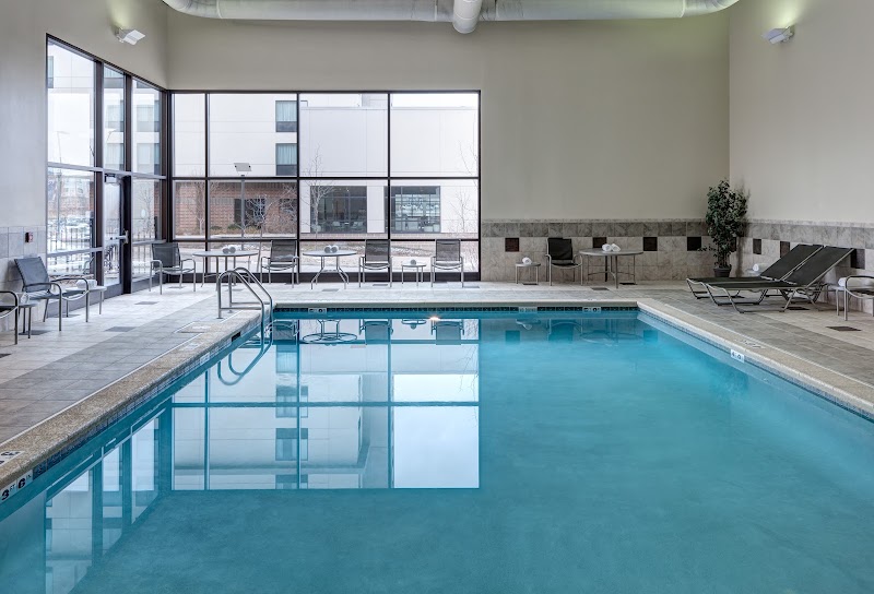 Hampton Inn & Suites Omaha-Downtown - Hampton Inn & Suites Omaha-Downtown, 1212 Cuming St, Omaha, NE 68102, USA