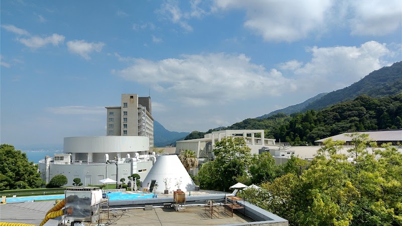 Suginoi Palace