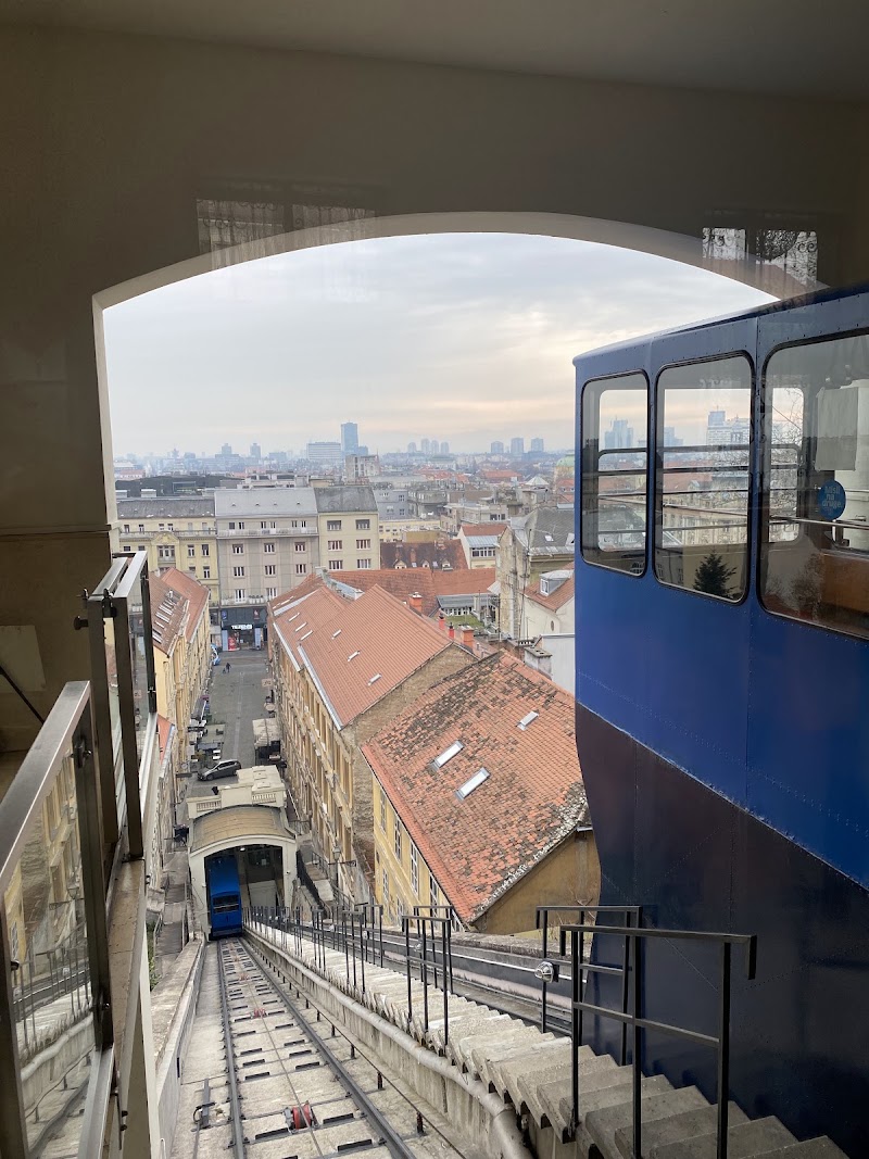 Funicular - Downtown - Funicular - Downtown Ul. Josipa Eugena Tomića 7A, 10000, Zagreb, Croatia