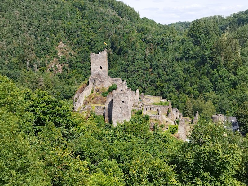 Manderscheid Upper Castle - Manderscheid Upper Castle, Kurfürstenstraße 1, 54531 Manderscheid, Germany