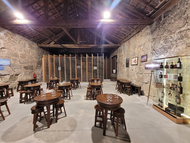 Porto Augusto's - Porto Augusto's R. de França 10, 4400-174 Vila Nova de Gaia, Portugal