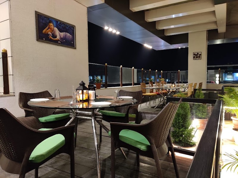 UP ~ The Sky Lounge - UP ~ The Sky Lounge 8th floor AmritShree 56, Ashok Nagar Main Rd, Shakti Nagar, Udaipur, Rajasthan 313001, India