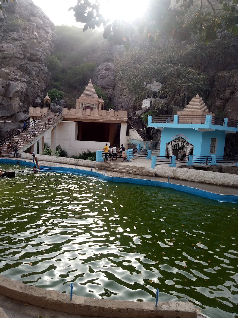 Jharna mandir - Jharna mandir Gothda Mohbtabad, Haryana 121004, India