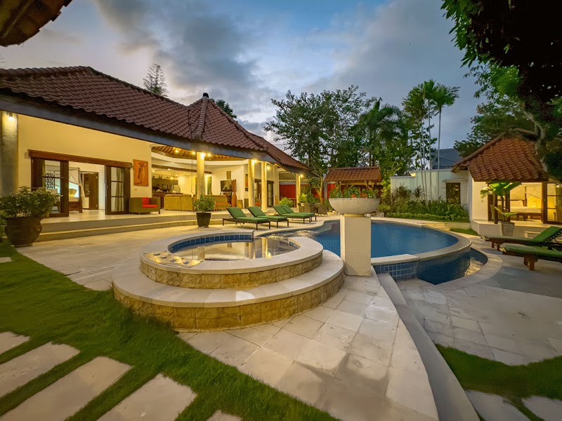 Villa Ginger Seminyak By Villa Bugis Seminyak - Villa Ginger Seminyak By Villa Bugis Seminyak Villa Ginger, Jl. Abimanyu Gg. Melon, Seminyak, Kec. Kuta, Kabupaten Badung, Bali 80361, Indonesia