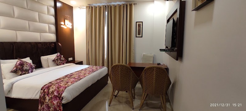 Royal Imperio - Royal Imperio Eros Garden, opposite supreme hospital, Charmwood Village, Sector 39, Faridabad, Haryana 121009, India