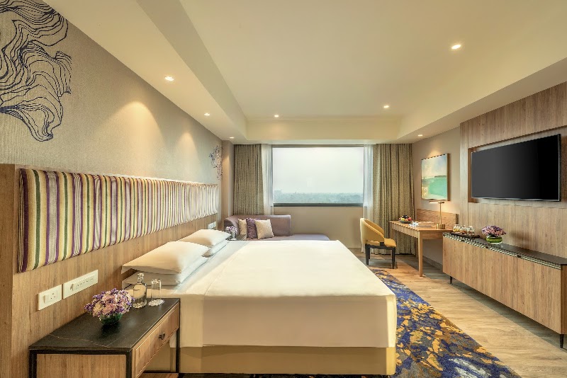 Vivanta Kochi Aluva - Vivanta Kochi Aluva Post Office, NH Main Road, Thottakkattukara, Aluva, Kerala 683108, India