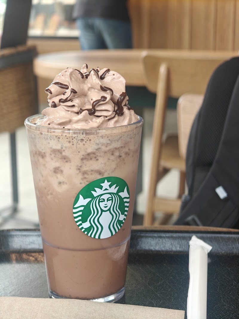 Starbucks - Starbucks 5th mile, 42, Tumkur Rd, near Brigade Deccan Heights, Yeshwanthpur Industrial Area, Phase 1, Yeswanthpur, Bengaluru, Karnataka 560022, India