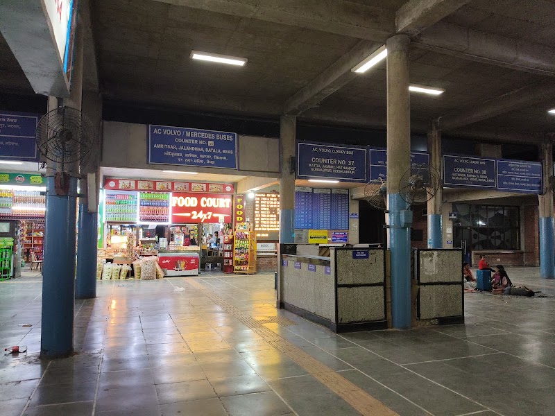 Chandigarh ISBT - Chandigarh ISBT PP8V+WJ4, 43 ISBT Rd, Sector 43, Chandigarh, 160043, India