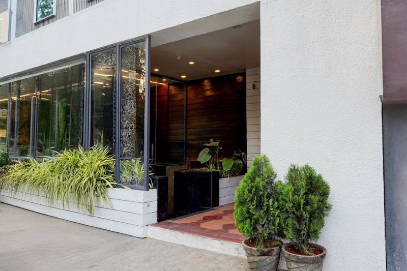 Super Townhouse by OYO Kanakpura Road Formerly Panchavati Comforts - Super Townhouse by OYO Kanakpura Road Formerly Panchavati Comforts, 253/6&7, Vasanthapura Main Road, Kanakapura Main Rd, near Yelachenahalli Metro Station, Prasanti Nagar, ISRO Layout, Bengaluru, Karnataka 560111, India