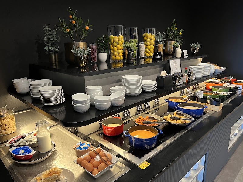 MasterCard Lounge - MasterCard Lounge, Aviatická 1017/2, 161 00 Praha 6-Ruzyně, Czechia