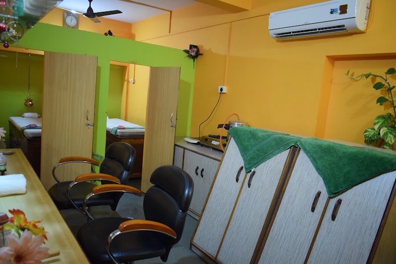 Ayurvedic Massage Treatment - Ayurvedic Massage Treatment health centre, vadi, behind candolim, near lemon tree beach resort, Candolim, Goa 403515, India