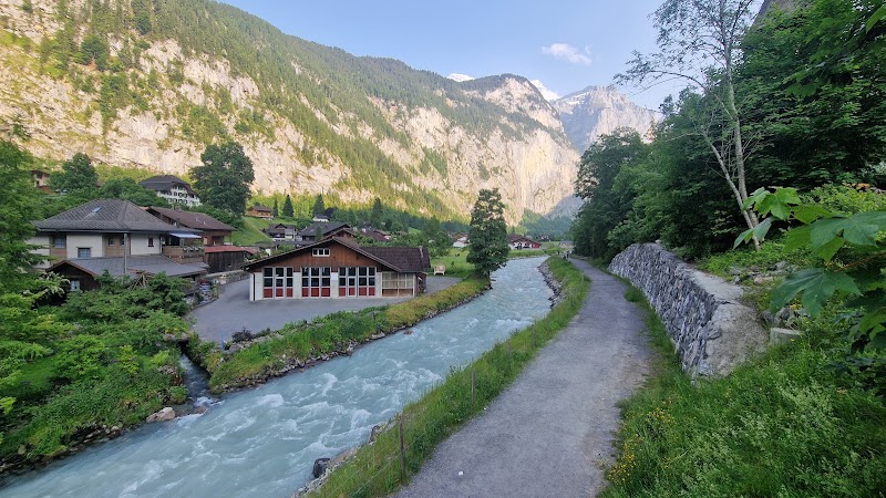 Staubbach Falls Viewpoint - Staubbach Falls Viewpoint Beim Staubbach, 3822 Lauterbrunnen, Switzerland