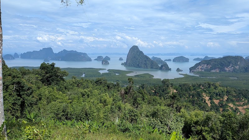 Samet Nongshe Viewpoint