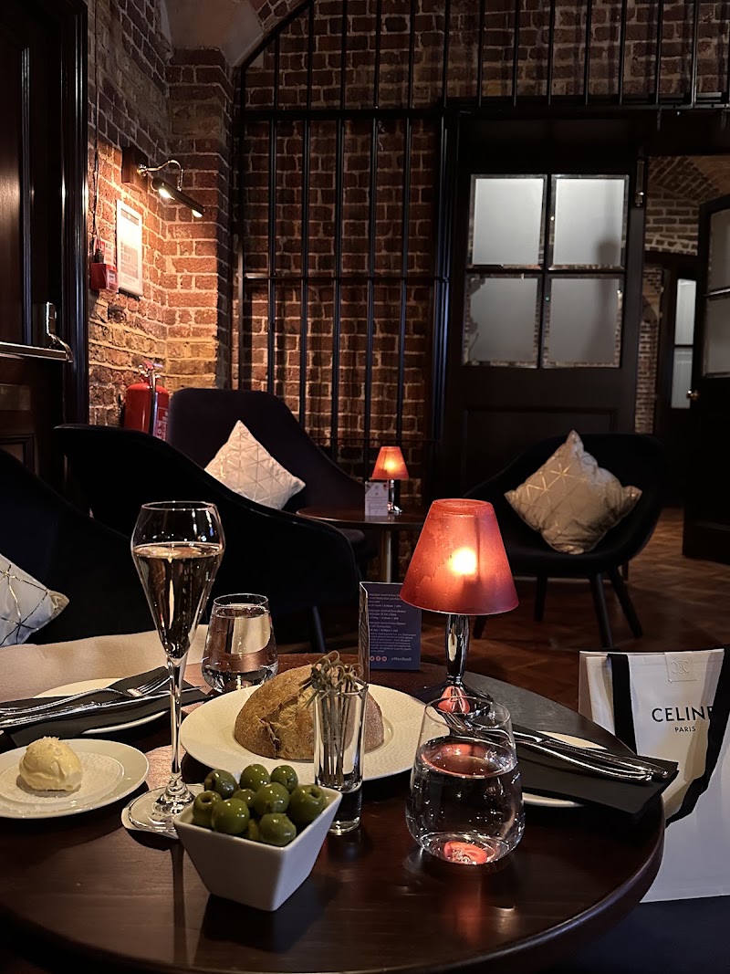 Champagne Bar at 116 Pall Mall - Champagne Bar at 116 Pall Mall 116 Pall Mall, London SW1Y 5ED, UK