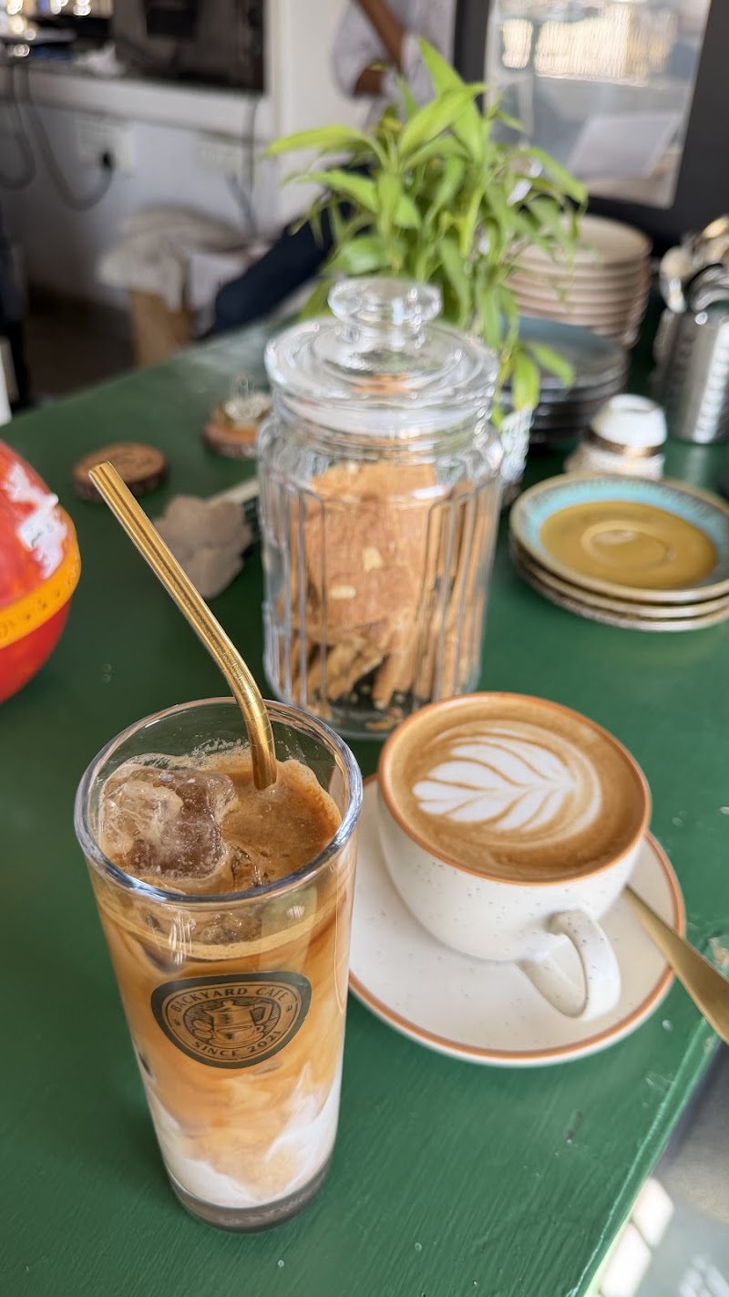 Backyard cafe - Backyard cafe outside of, 426, Chand Pole Puliya, Chand Pole, jethiyo ka akhara, Udaipur, Rajasthan 313004, India