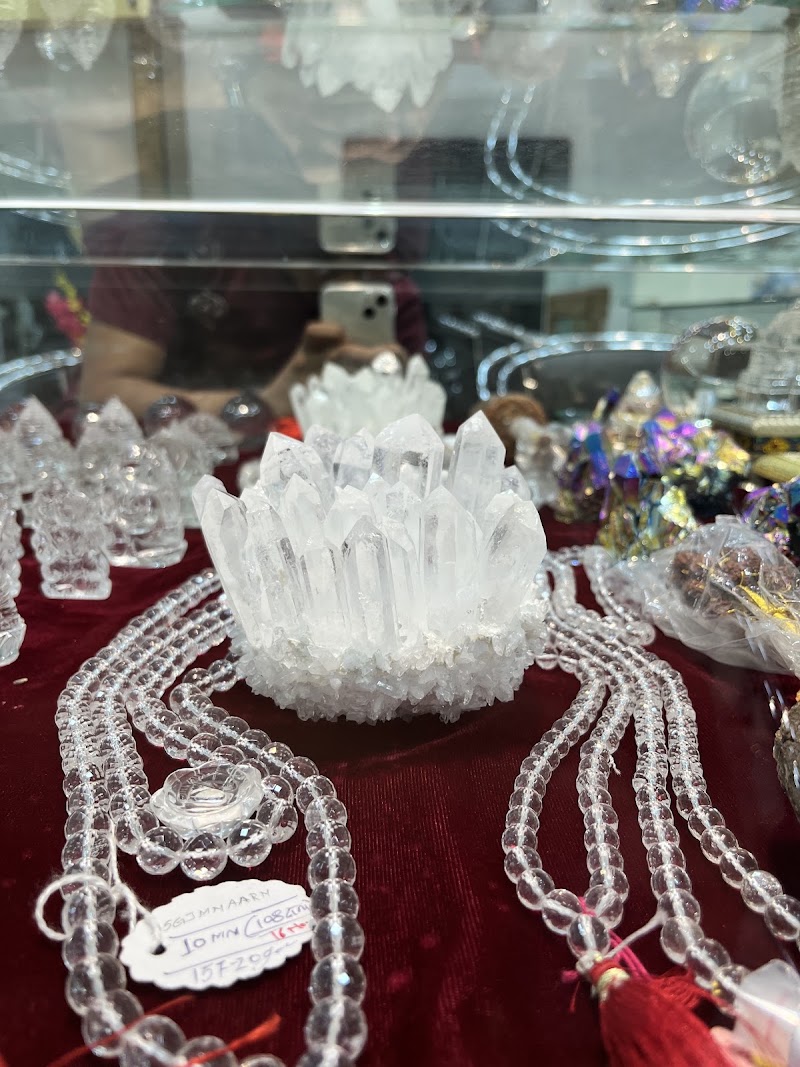 Anmol Jewellers & Ratna kendra - Anmol Jewellers & Ratna kendra, Shyam Talkies Road Infront of Shri Ram Sangeet vidyalaya, Budhapara, Raipur, Chhattisgarh 492001, India