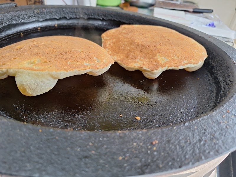 Rifa Special Indian Scones - Rifa Special Indian Scones, 235, Taiwan, New Taipei City, Zhonghe District, Huanan Village, Zhongxiao St, 7號1 樓
