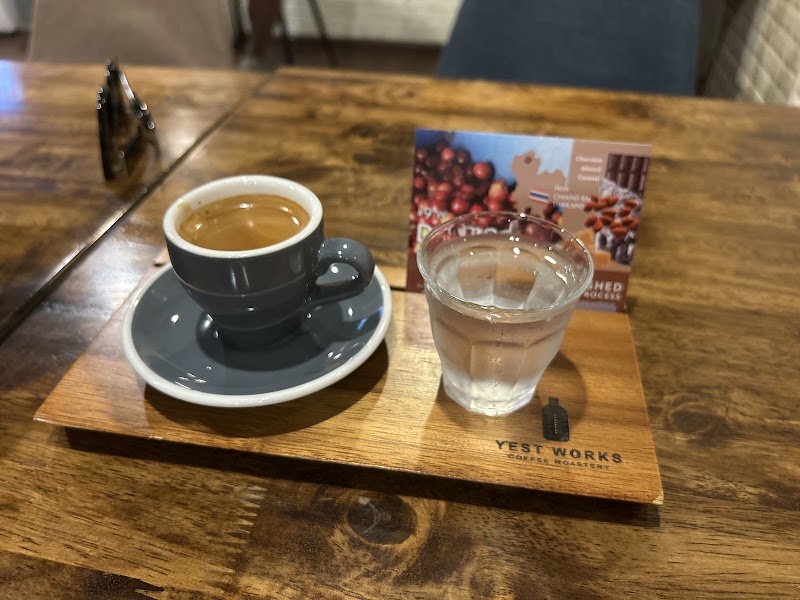 Y'EST WORKS Coffee Roastery - Y'EST WORKS Coffee Roastery 41, 1 Soi Sukhumvit 23, Khwaeng Khlong Toei Nuea, Watthana, Krung Thep Maha Nakhon 10110, Thailand
