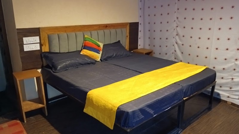 Resort in rishikesh - Resort in rishikesh Near, Deccan valley gate Cafe 60, green hills, Tapovan, Rishikesh, Uttarakhand 249192, India