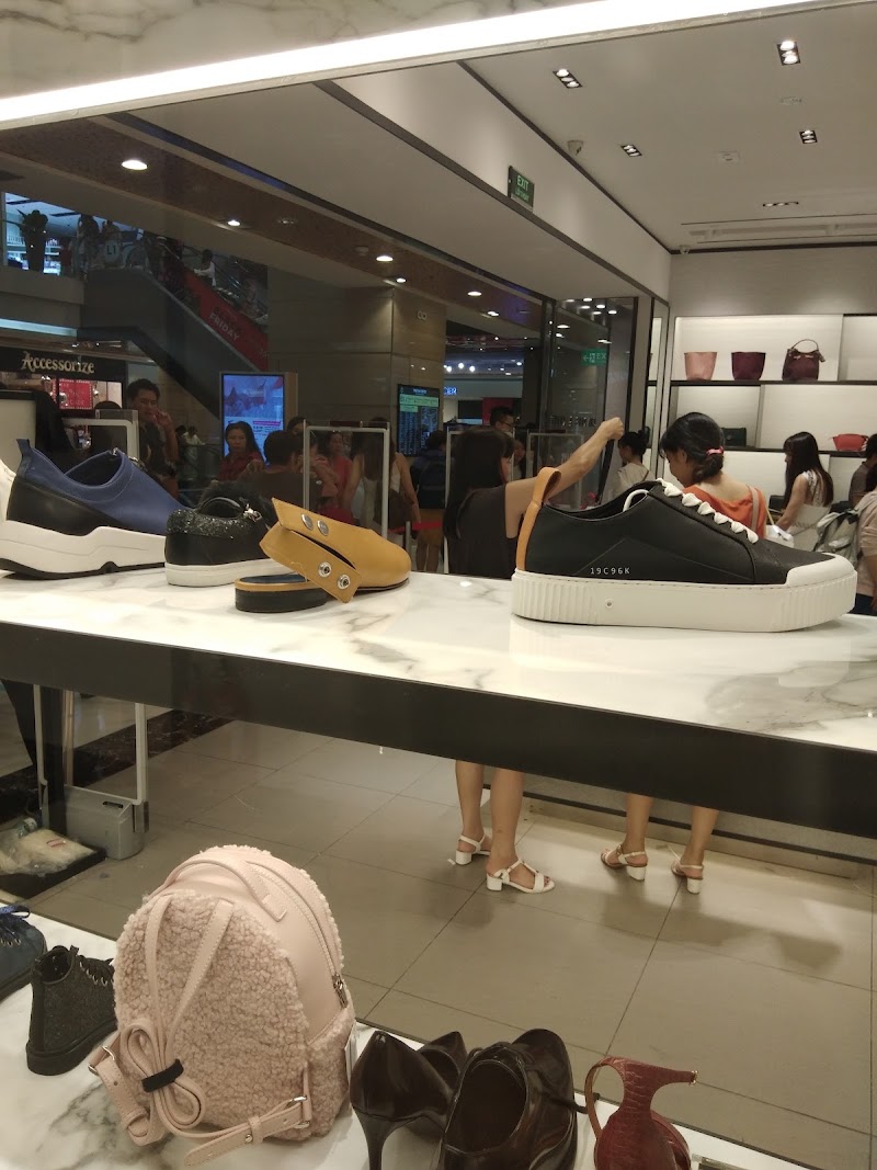 CHARLES & KEITH Vincom Dong Khoi - CHARLES & KEITH Vincom Dong Khoi, B1-03-05 Vincom, Đồng Khởi Lê Thánh Tôn, Street, Sài Gòn, Hồ Chí Minh 71000, Vietnam